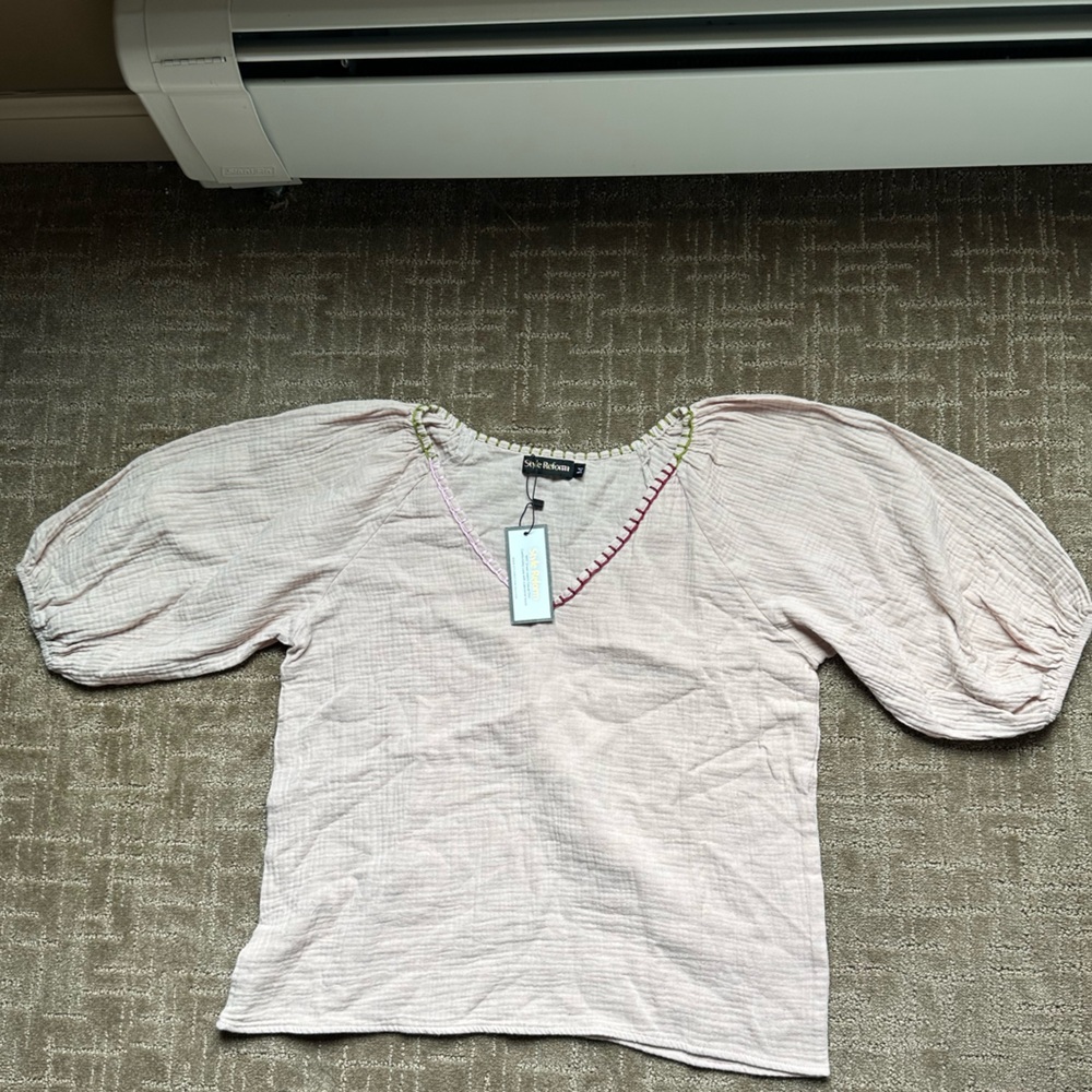 NWT Contrast Stitch 3/4 Sleeve Gauze Top